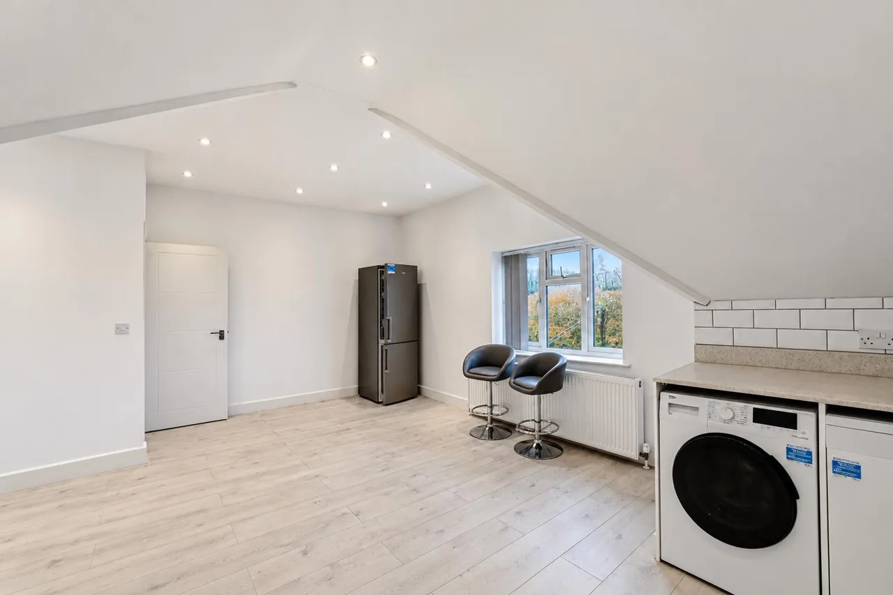 Boscobel Road, St Leonards-On-Sea, photo 11
