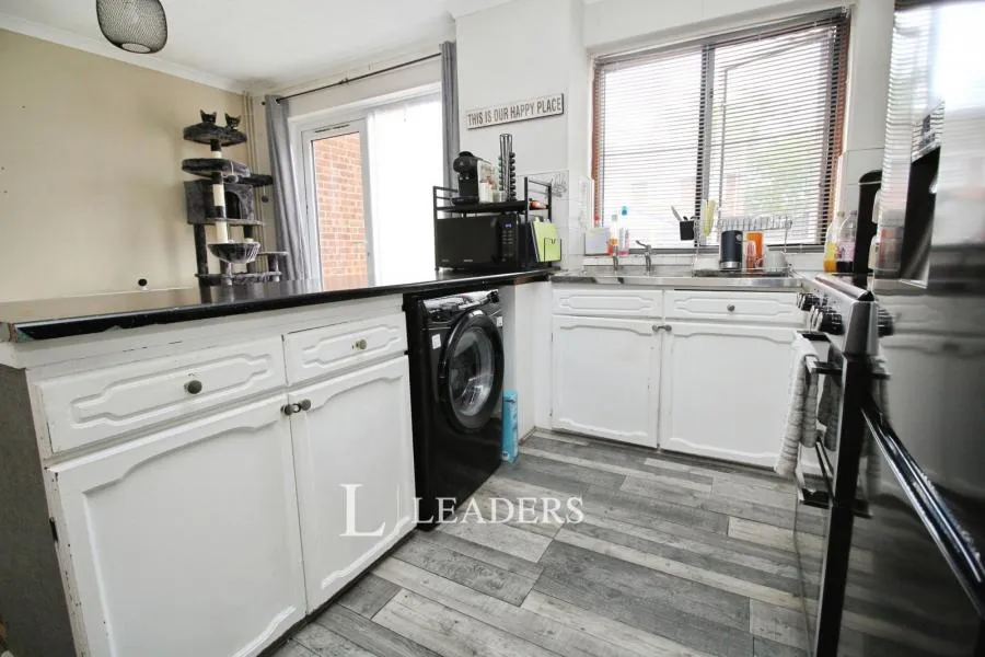 Crosslands, Stantonbury, MK14, photo 6