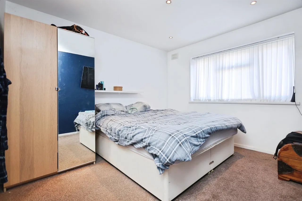 Eagle Close, Rowley Regis, B65, photo 9