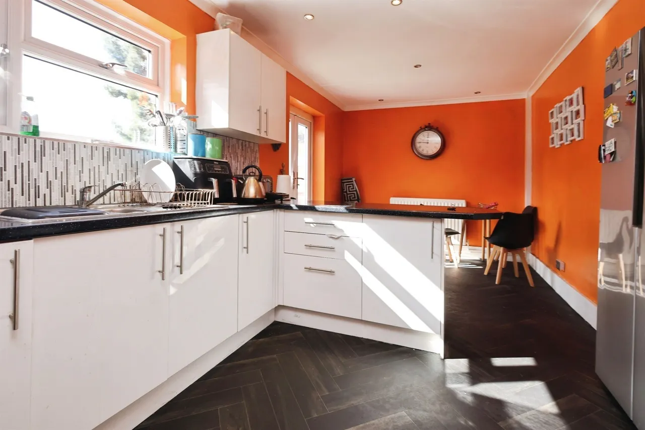 Eagle Close, Rowley Regis, B65, photo 7