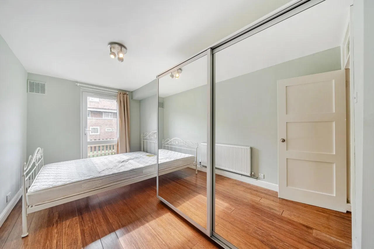 Lydney Close, Southfields, SW19, photo 4