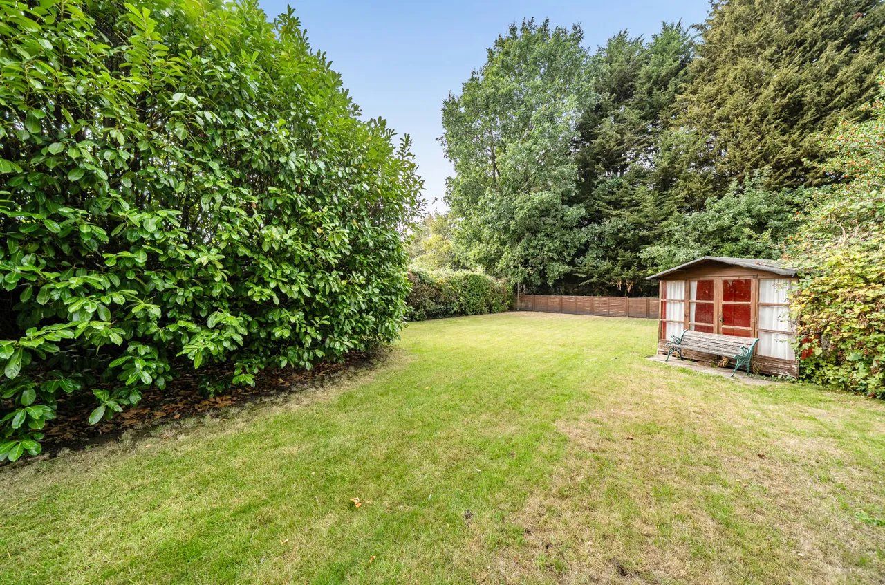 Frimley Road, Ash Vale, GU12, photo 11