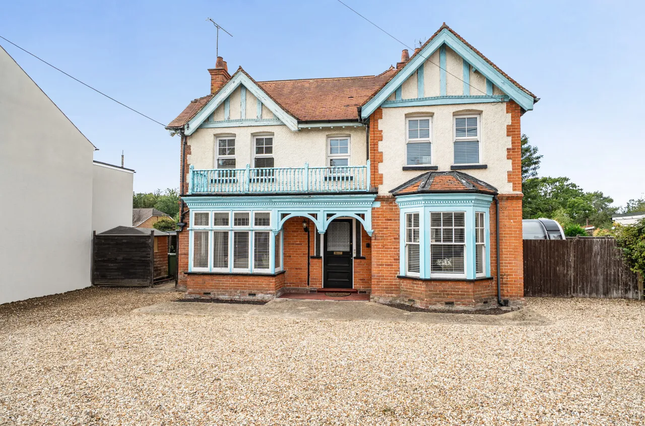 3 bed house for sale, Frimley Road, Ash Vale, GU12