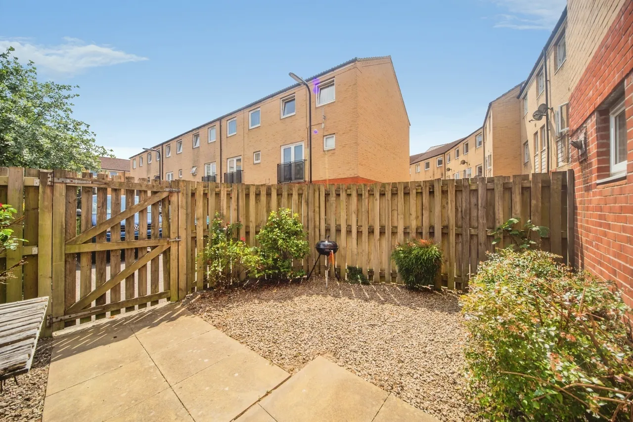 White Star Place, St. Marys, SO14, photo 14