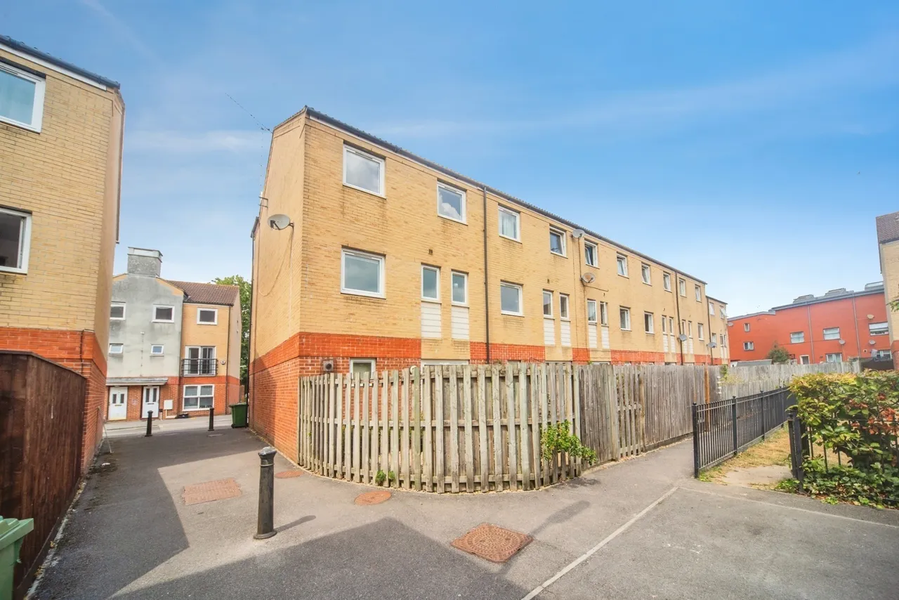 White Star Place, St. Marys, SO14, photo 12