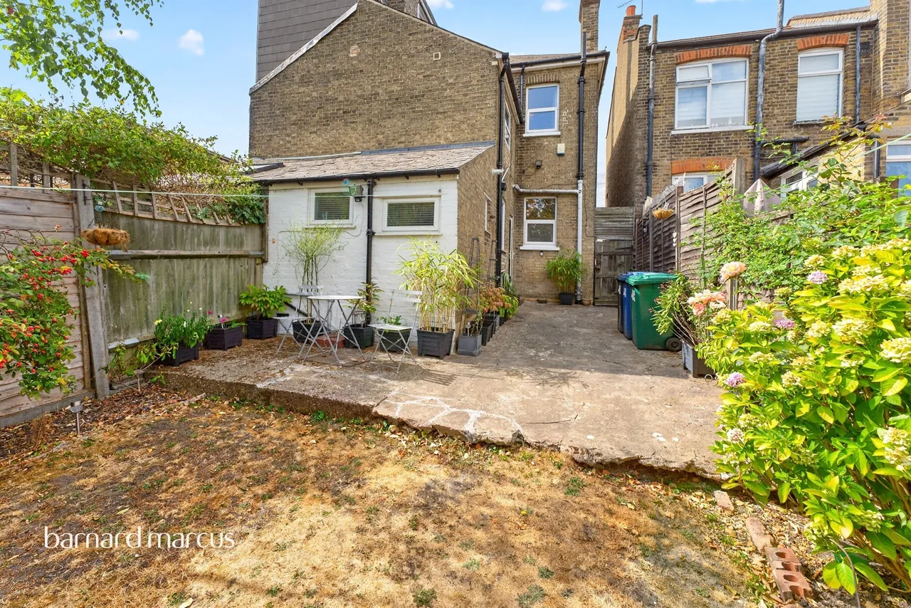 Oakleigh Road North, London, N20, photo 14