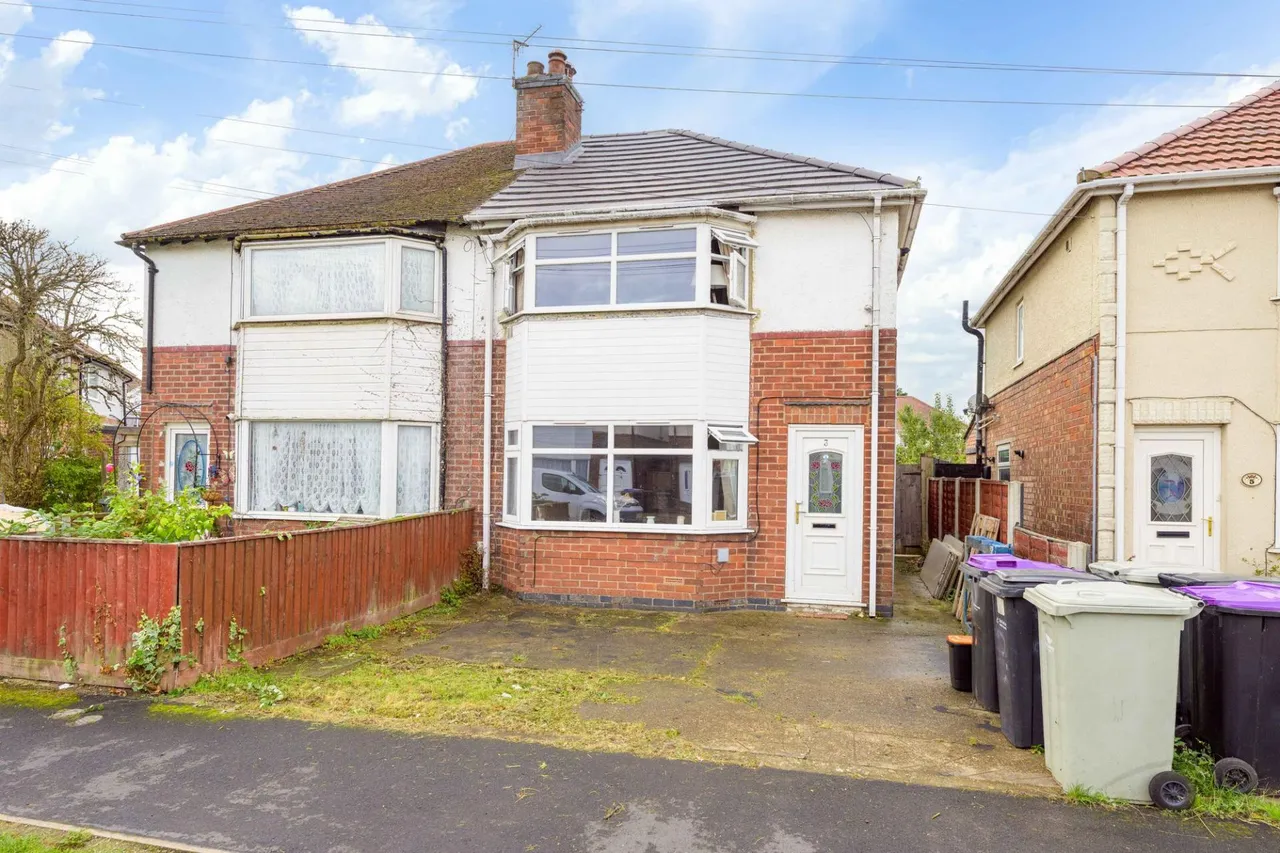 2 bed house for sale, Edward Crescent, Skegness, PE25