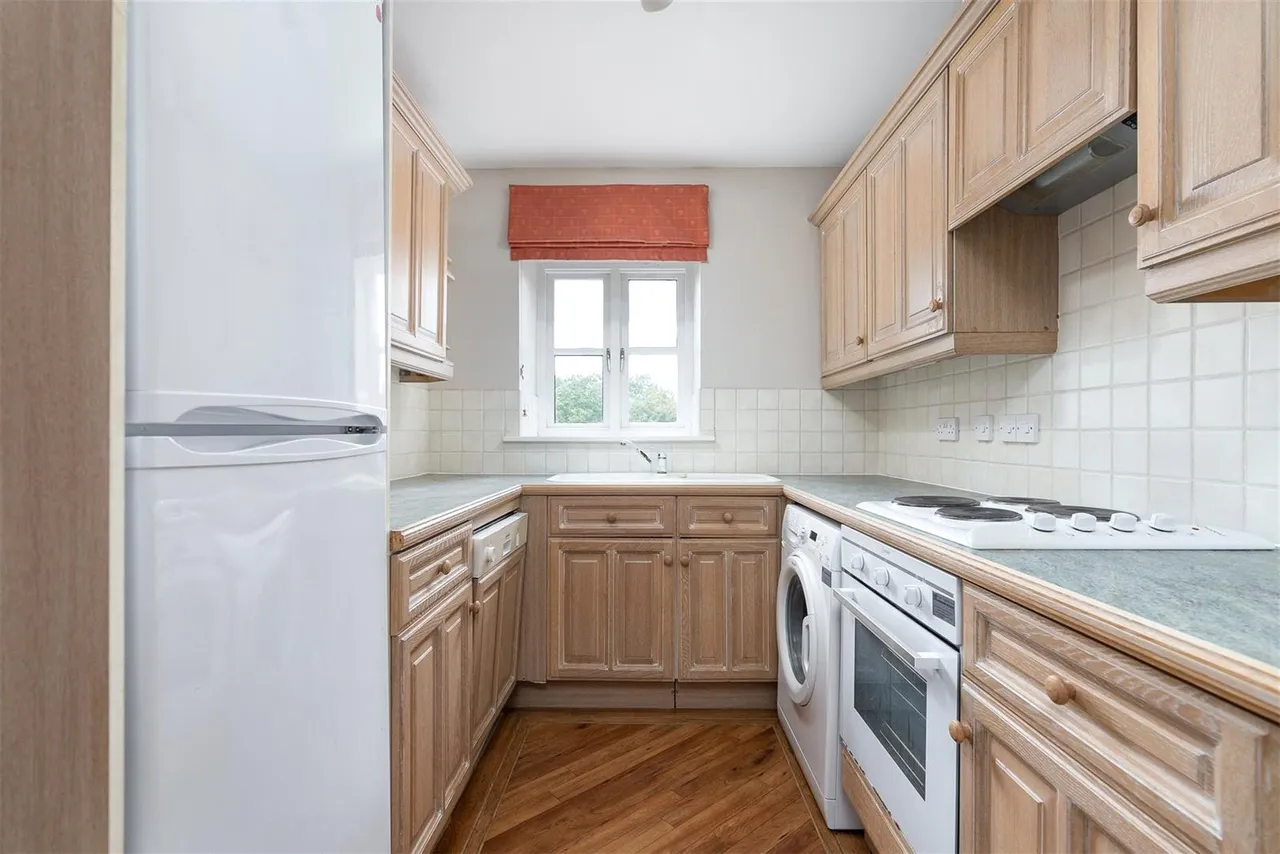 Thorney Mill Road, West Drayton, UB7, photo 7