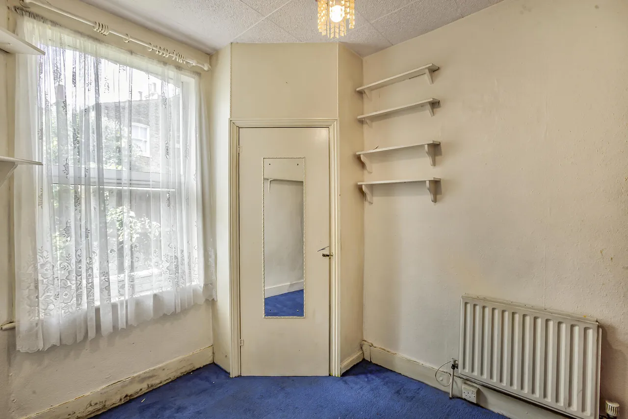 Dornton Road, London, photo 26