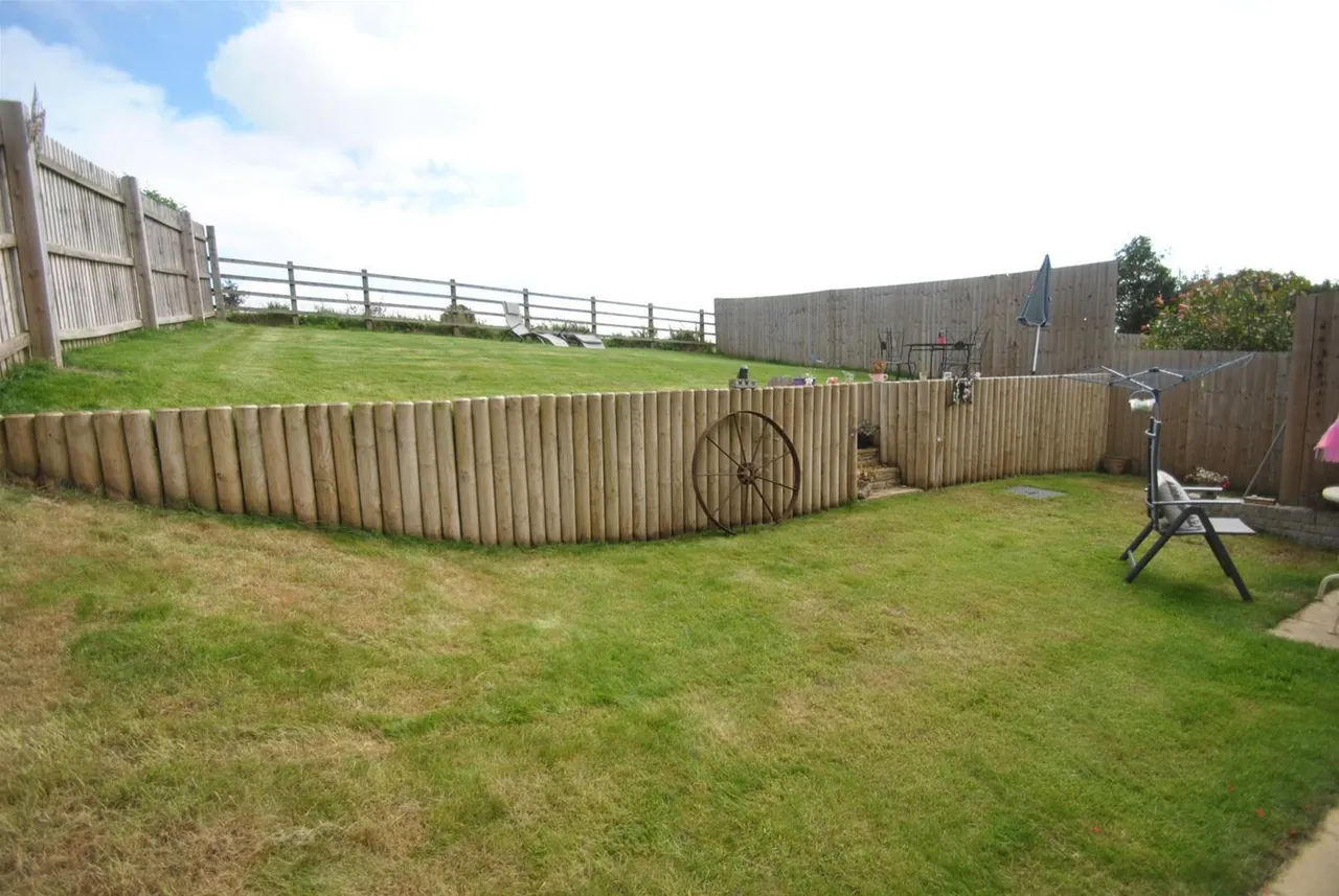 Sneyd Wood Road, Cinderford, GL14, photo 18