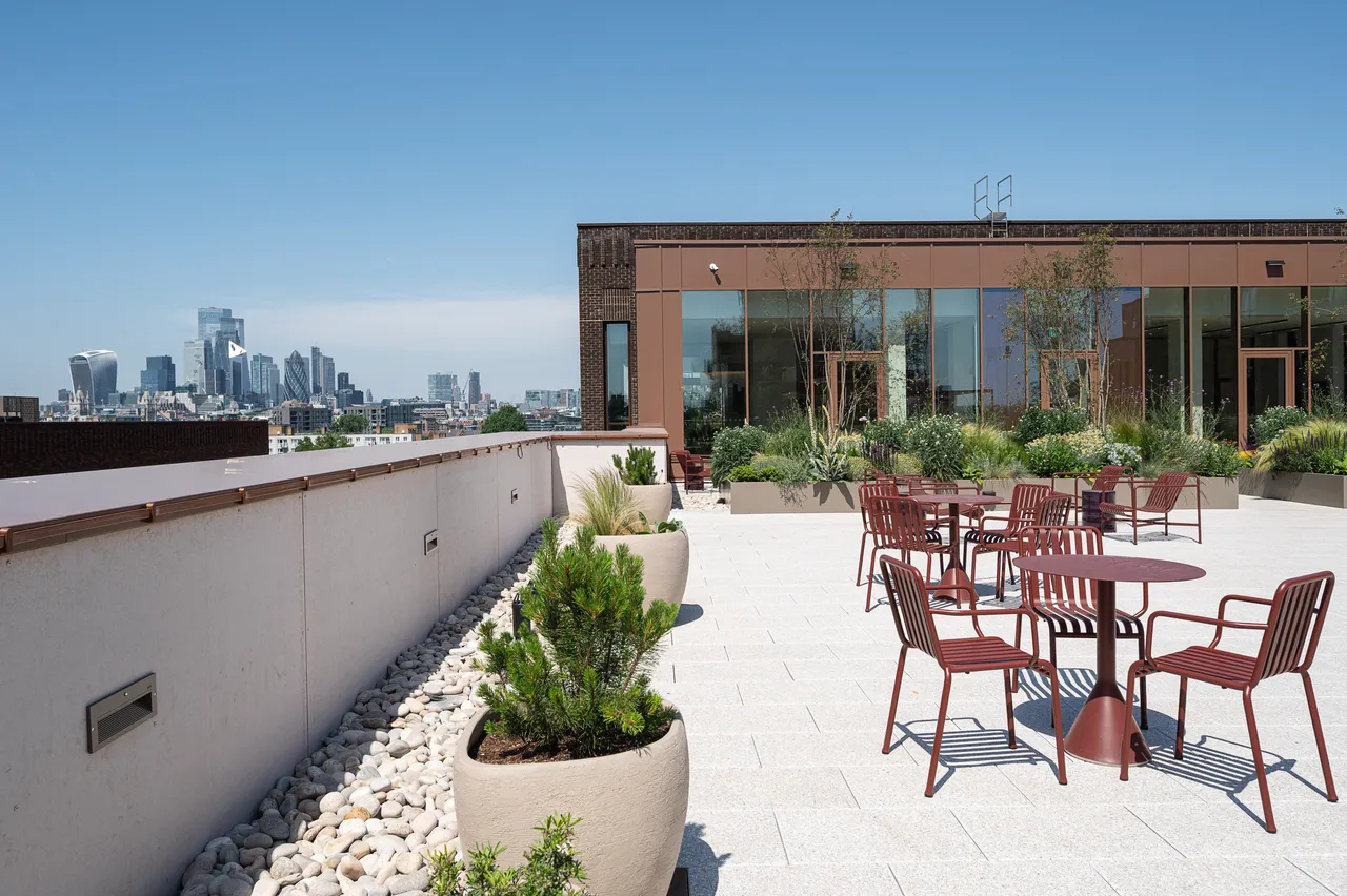 240 Freans House, Pearl Yard, London, photo 9