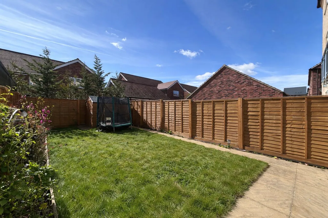 Simford Way, Whitehouse, photo 21