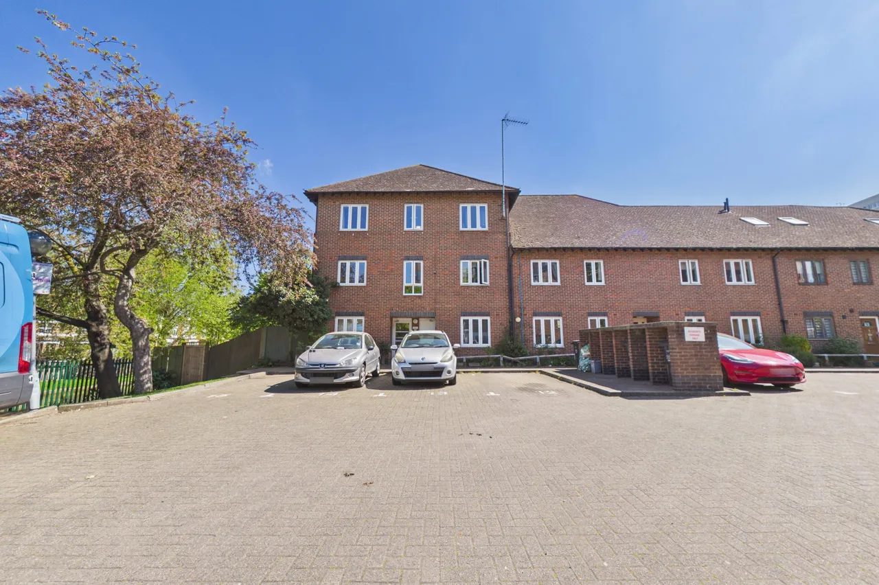 1 bed flat for sale — New River Way, London, N4