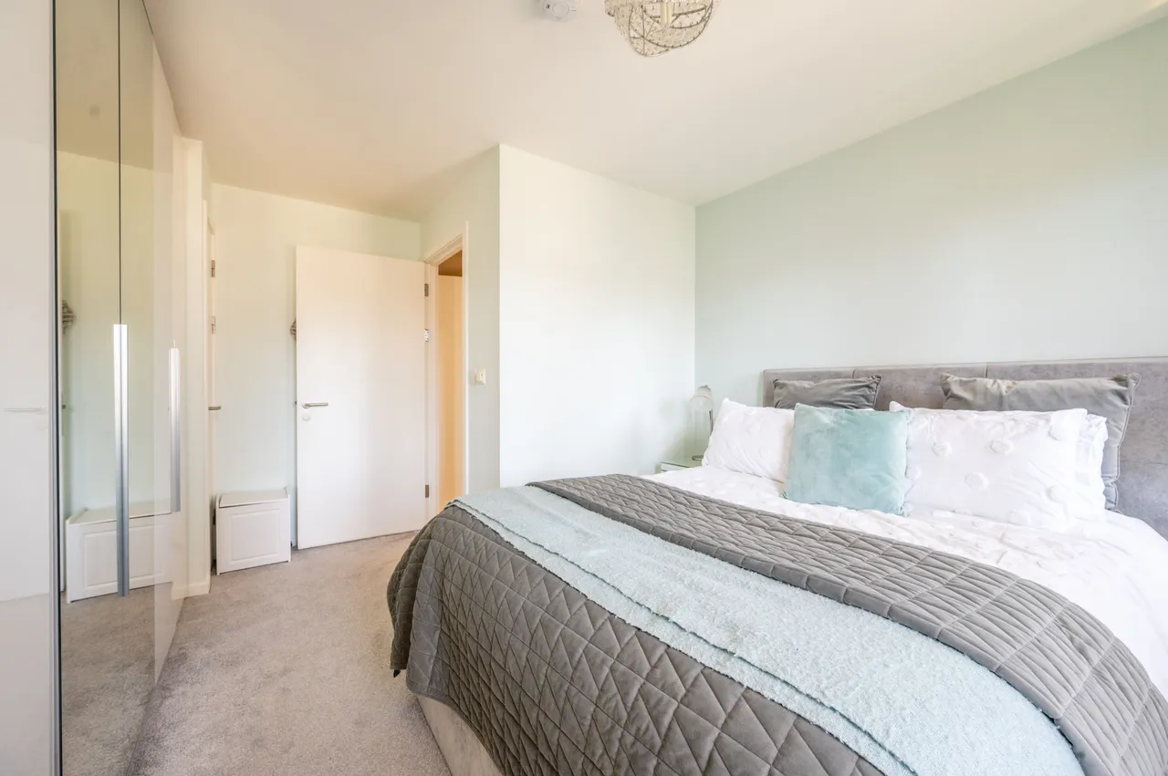 Flat 45, Samphire Heights, 24 Napa Close, London, photo 7