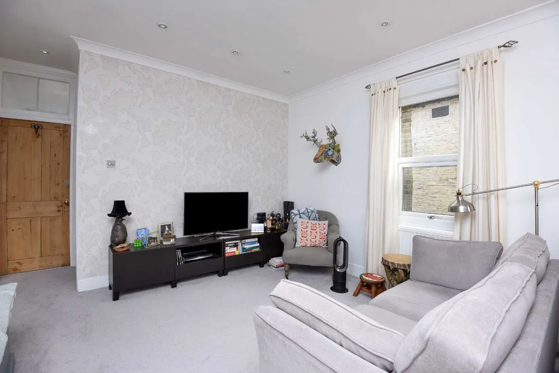 Sunnyhill Road, SW16, photo 2