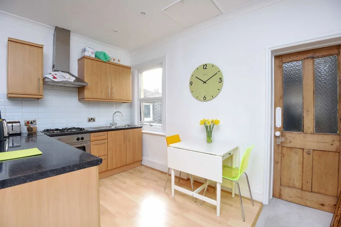 1 bed flat to rent, Sunnyhill Road, SW16