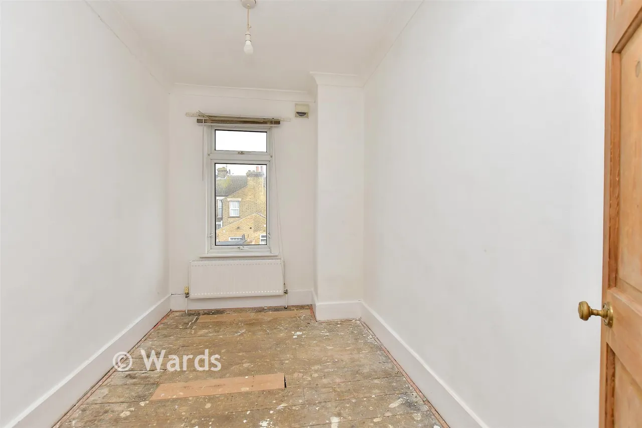 Acorn Street, Sheerness, ME12, photo 8