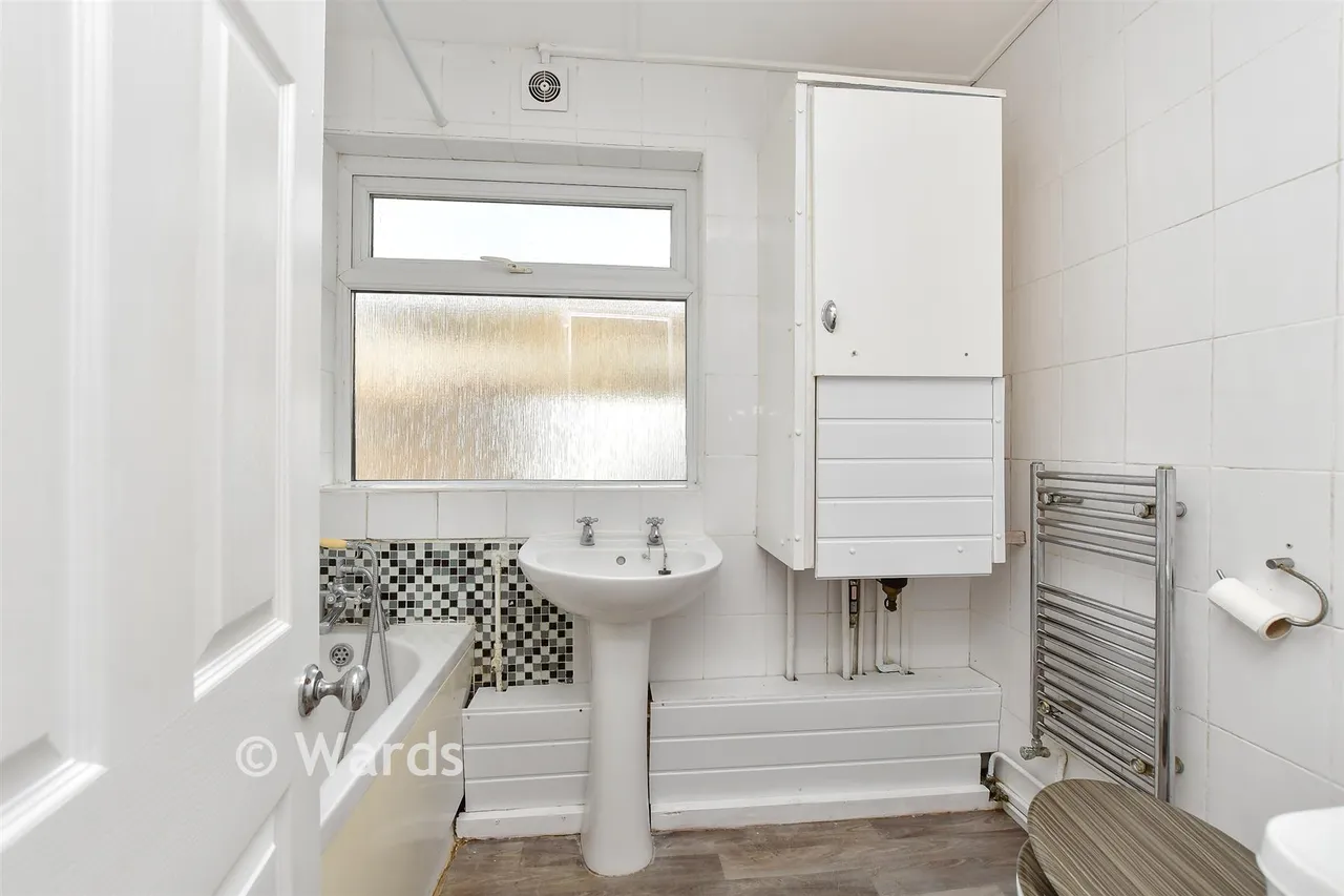Acorn Street, Sheerness, ME12, photo 9