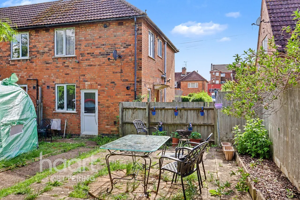 Gilchrist Avenue, Corby, NN17, photo 16