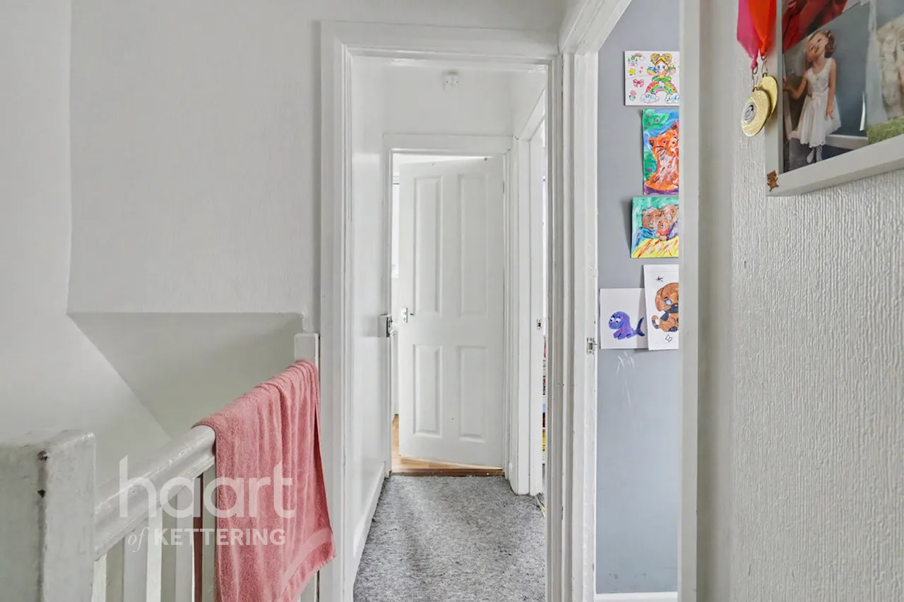 Gilchrist Avenue, Corby, NN17, photo 8