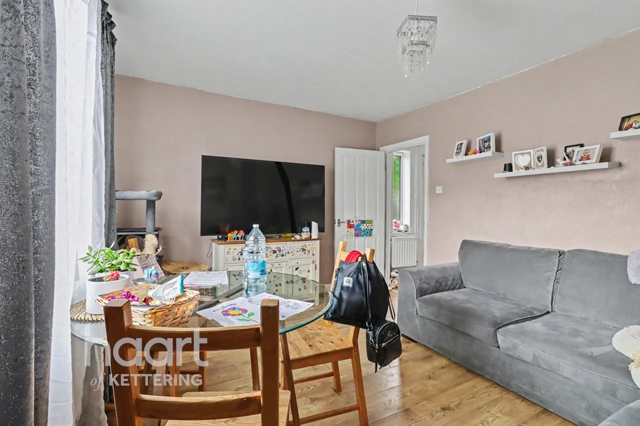 Gilchrist Avenue, Corby, NN17, photo 7