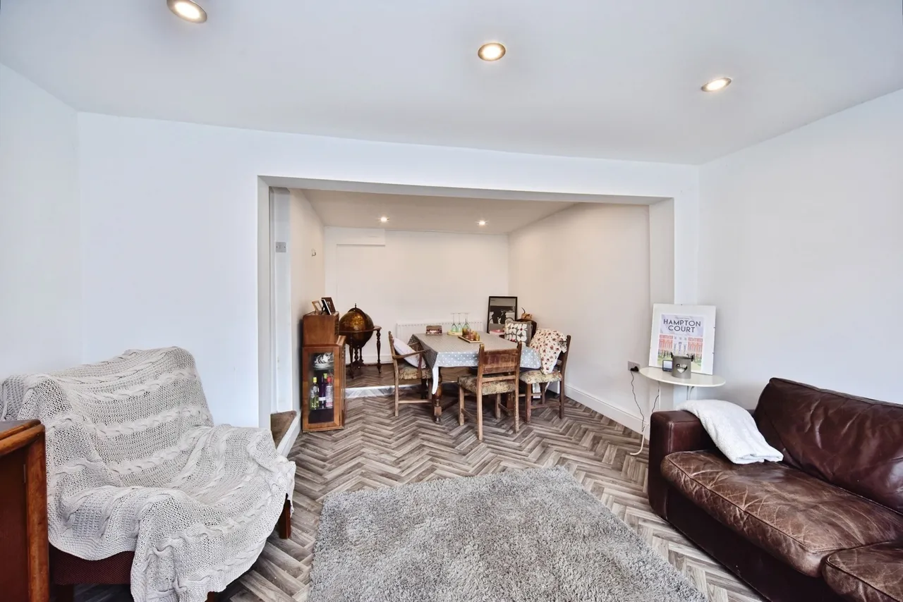 Luton Road, Chatham, ME4, photo 16