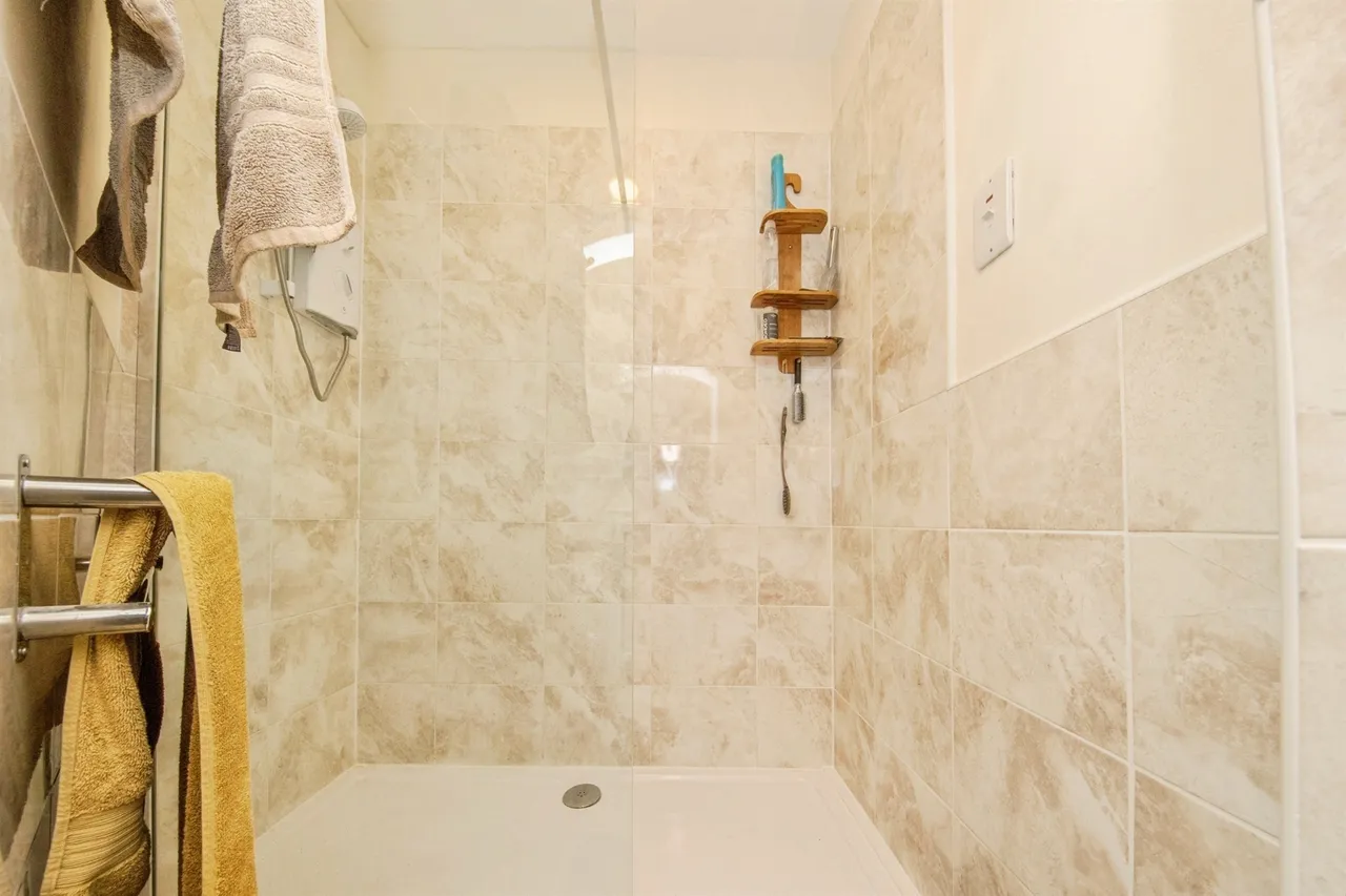 Rose Hill Crescent, Ipswich, IP3, photo 10