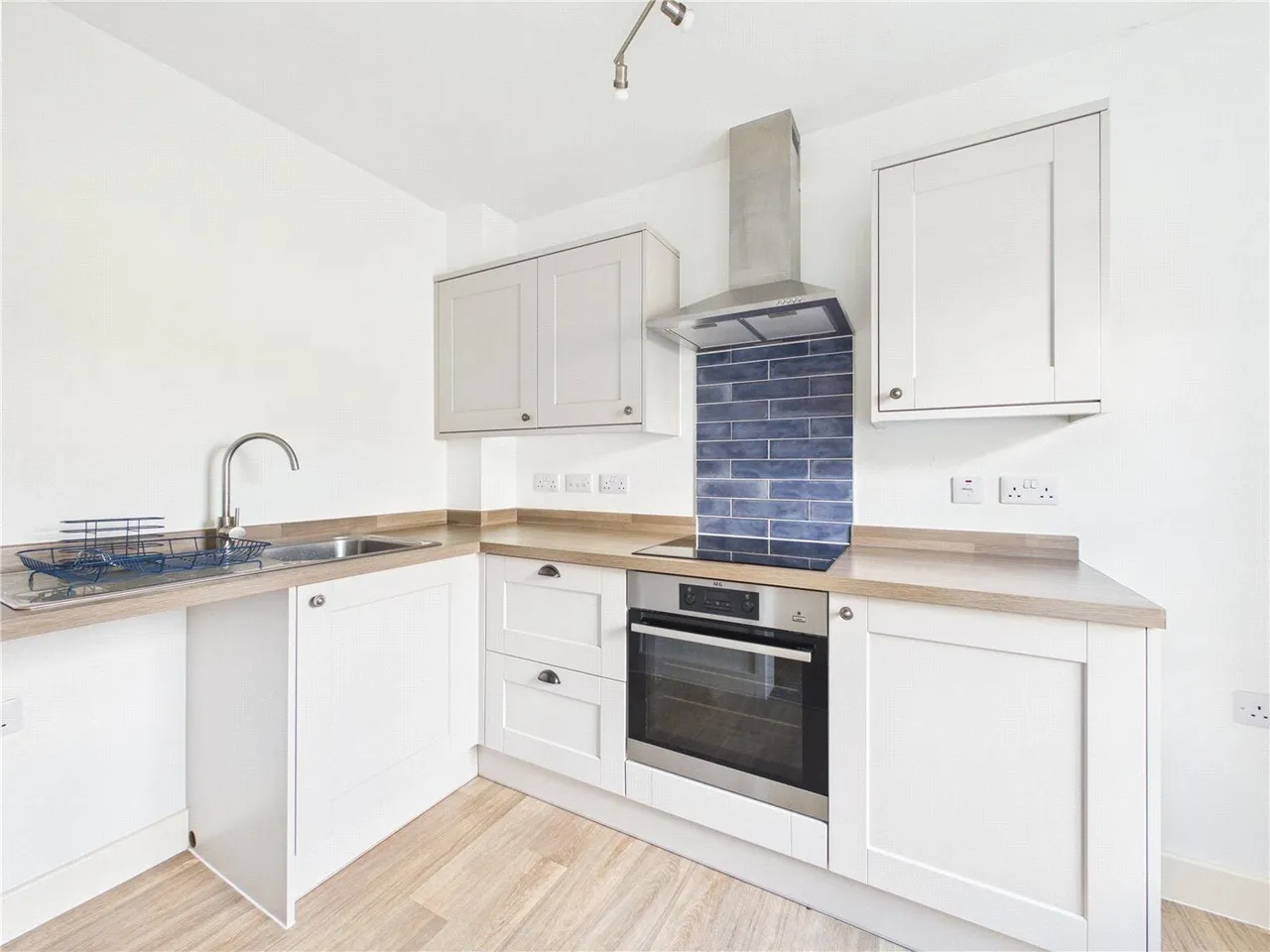 Tarka Way, Crediton, EX17, photo 2