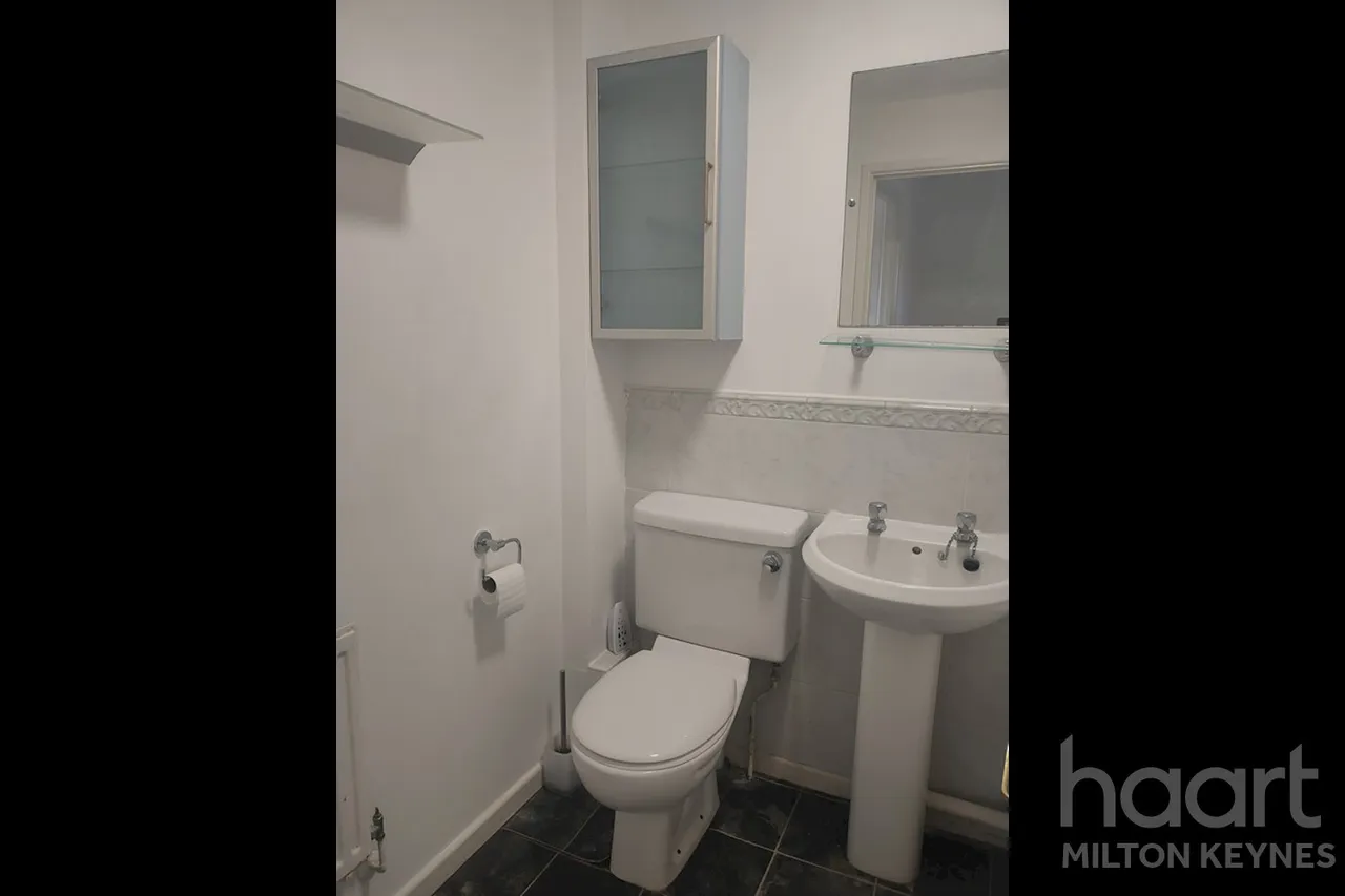 Bardsey Court, MK10, photo 9