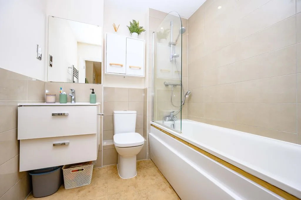 Bessemer Road, Welwyn Garden City AL7 1FU, photo 4