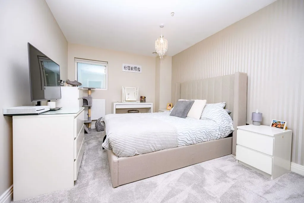 2 bed flat for sale — Bessemer Road, Welwyn Garden City AL7 1FU