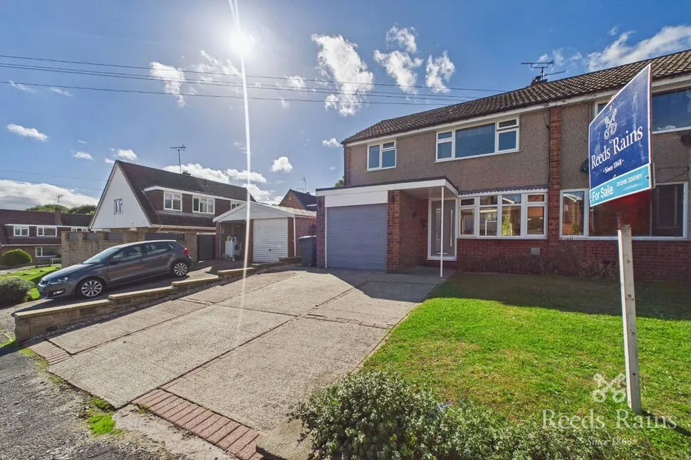 3 bed house for sale — Deerlands Road, Wingerworth, Derbyshire, S42