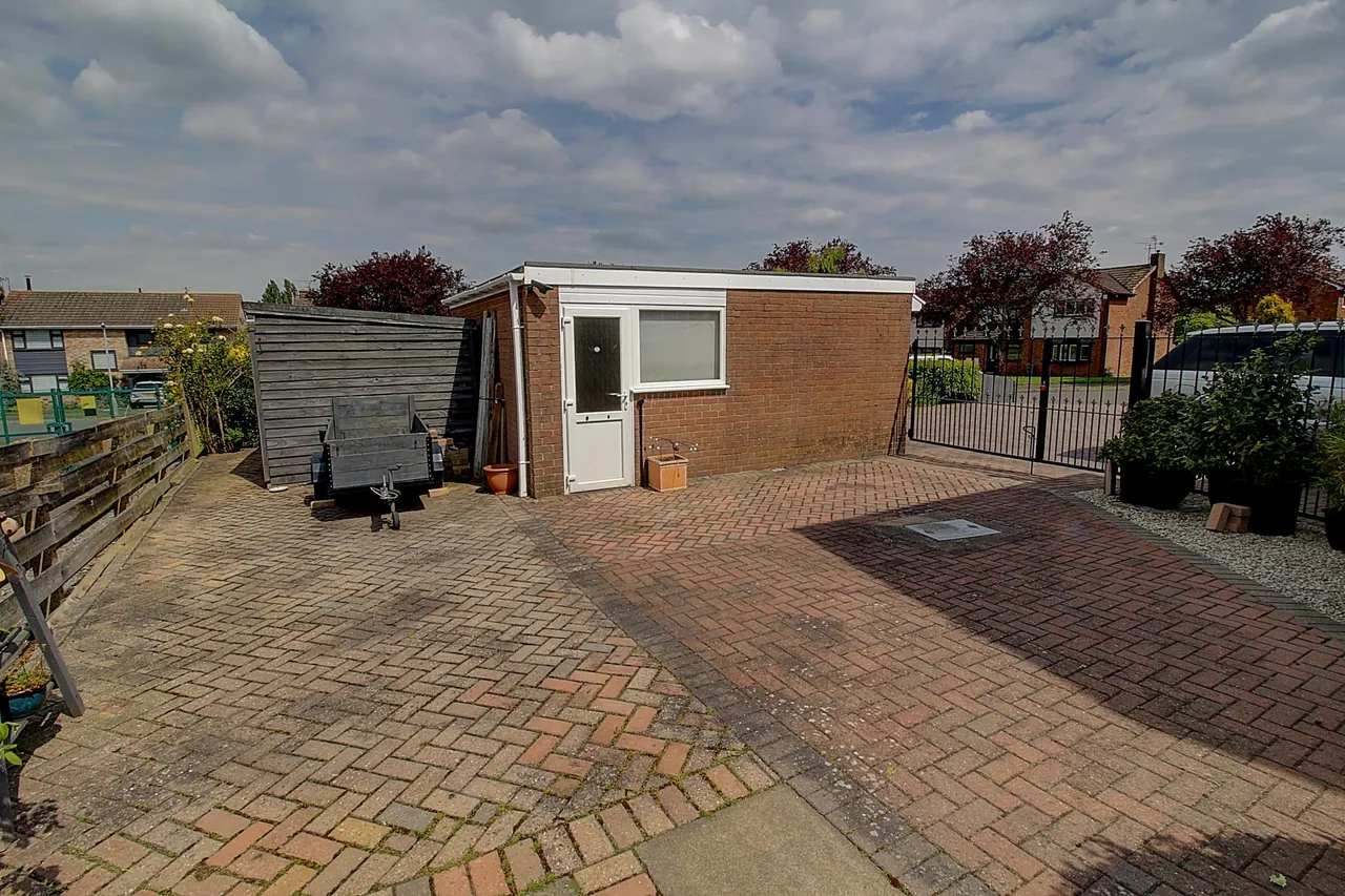 Langdale Drive, Nuneaton, CV11, photo 26