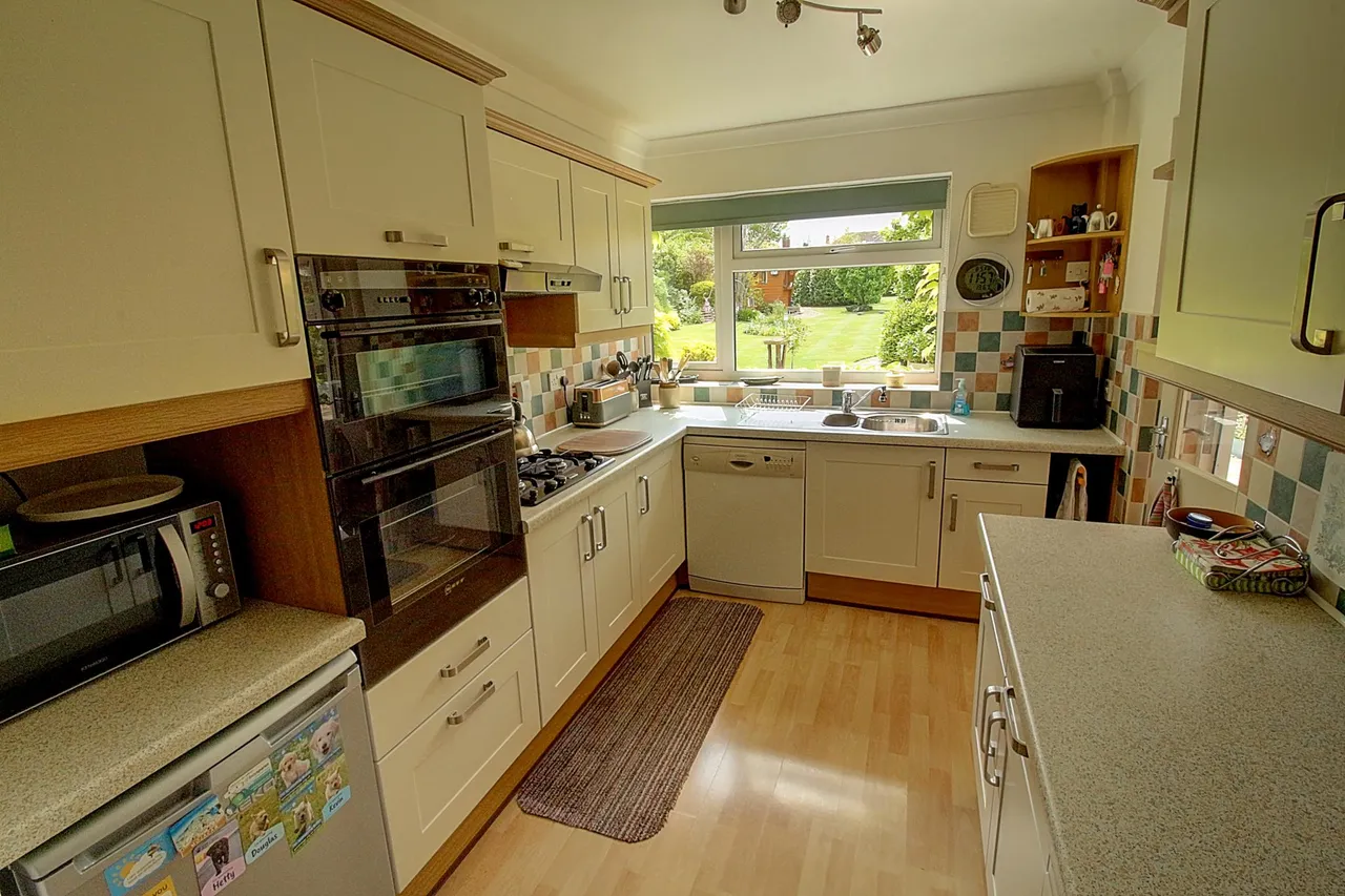 Langdale Drive, Nuneaton, CV11, photo 9