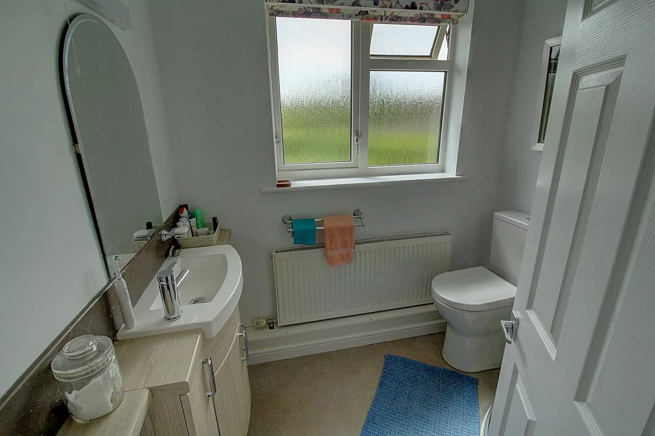 Langdale Drive, Nuneaton, CV11, photo 17