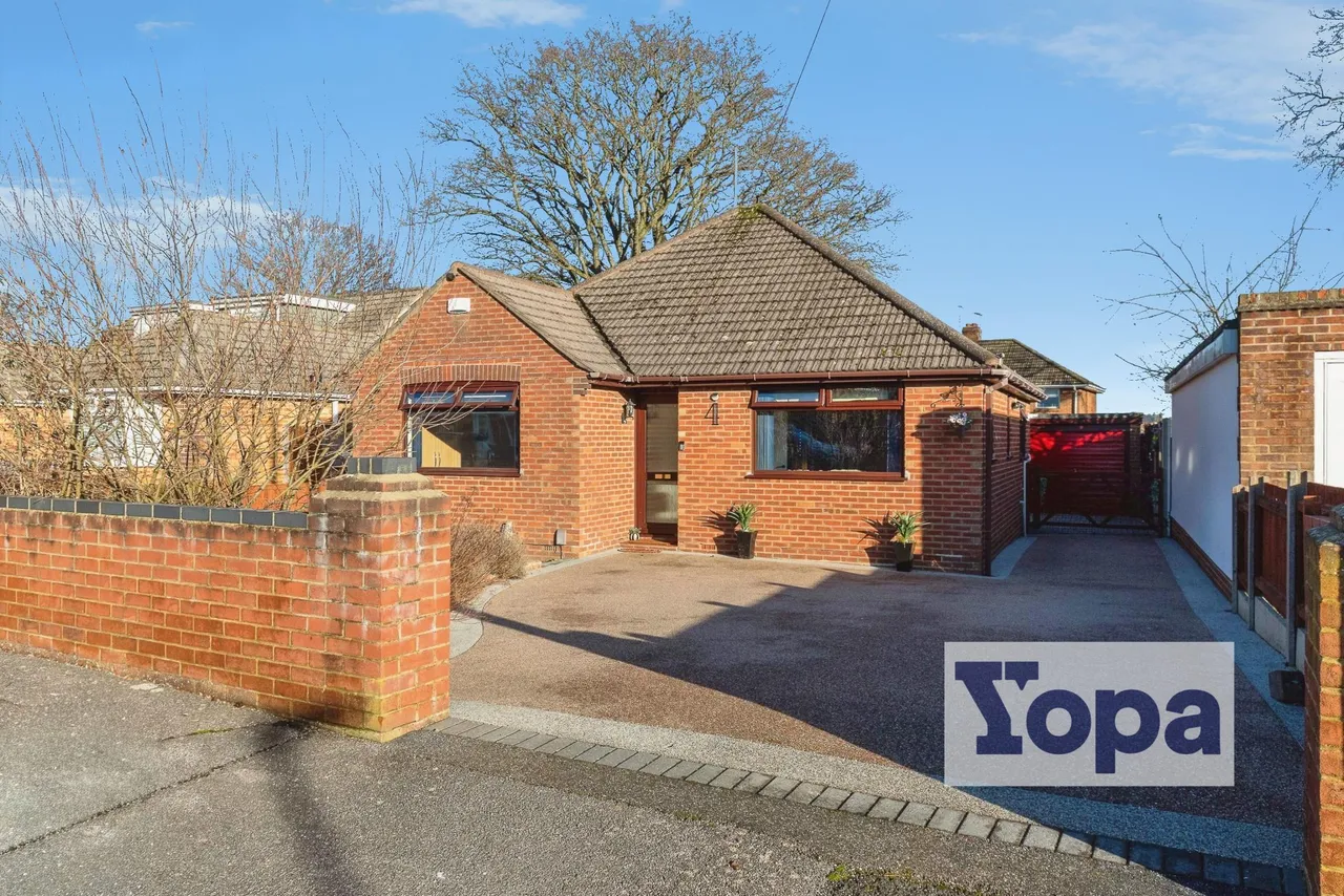 3 bed house for sale, Rugby Road, Poole, BH17