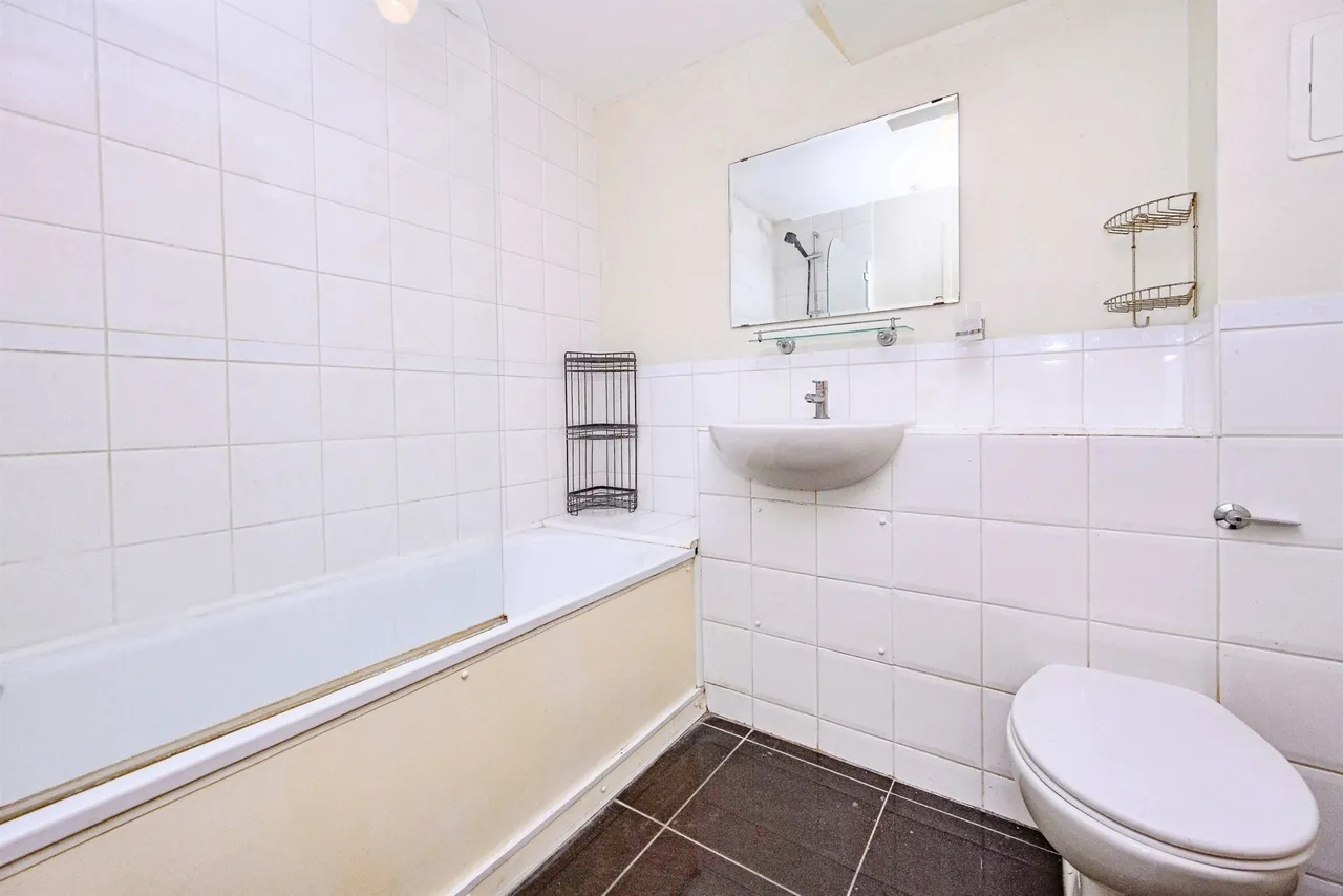 Ovaltine Drive, Kings Langley, photo 9