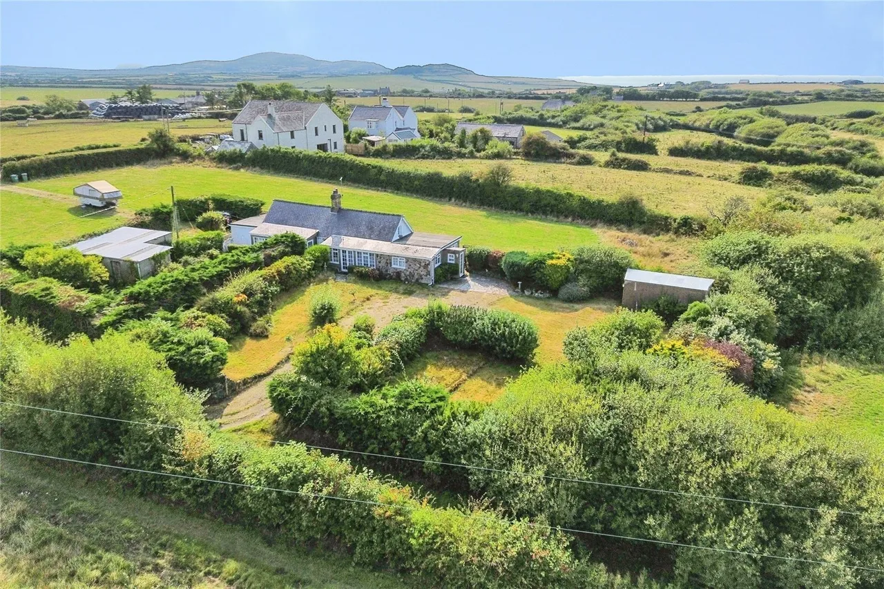 Rhydlios, Rhoshirwaun, LL53, photo 24