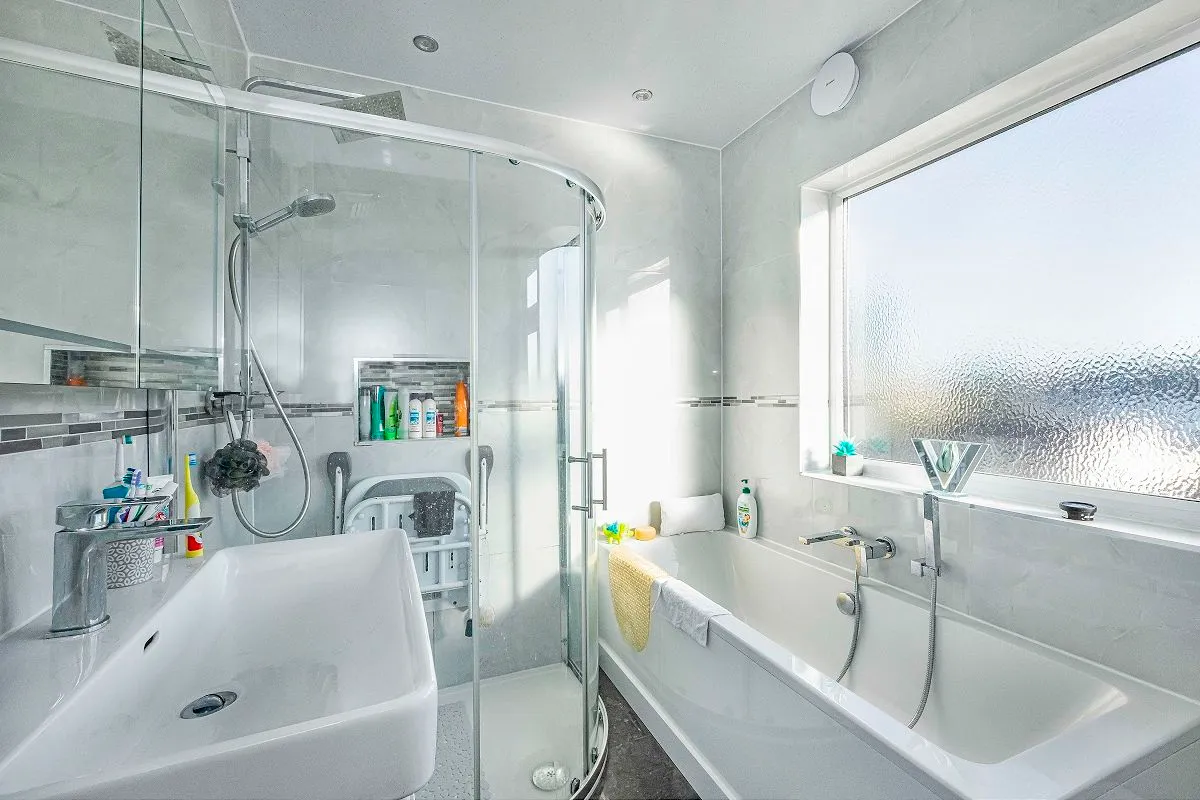 Bentley Drive, Ilford, Essex, IG2 6QD, photo 14