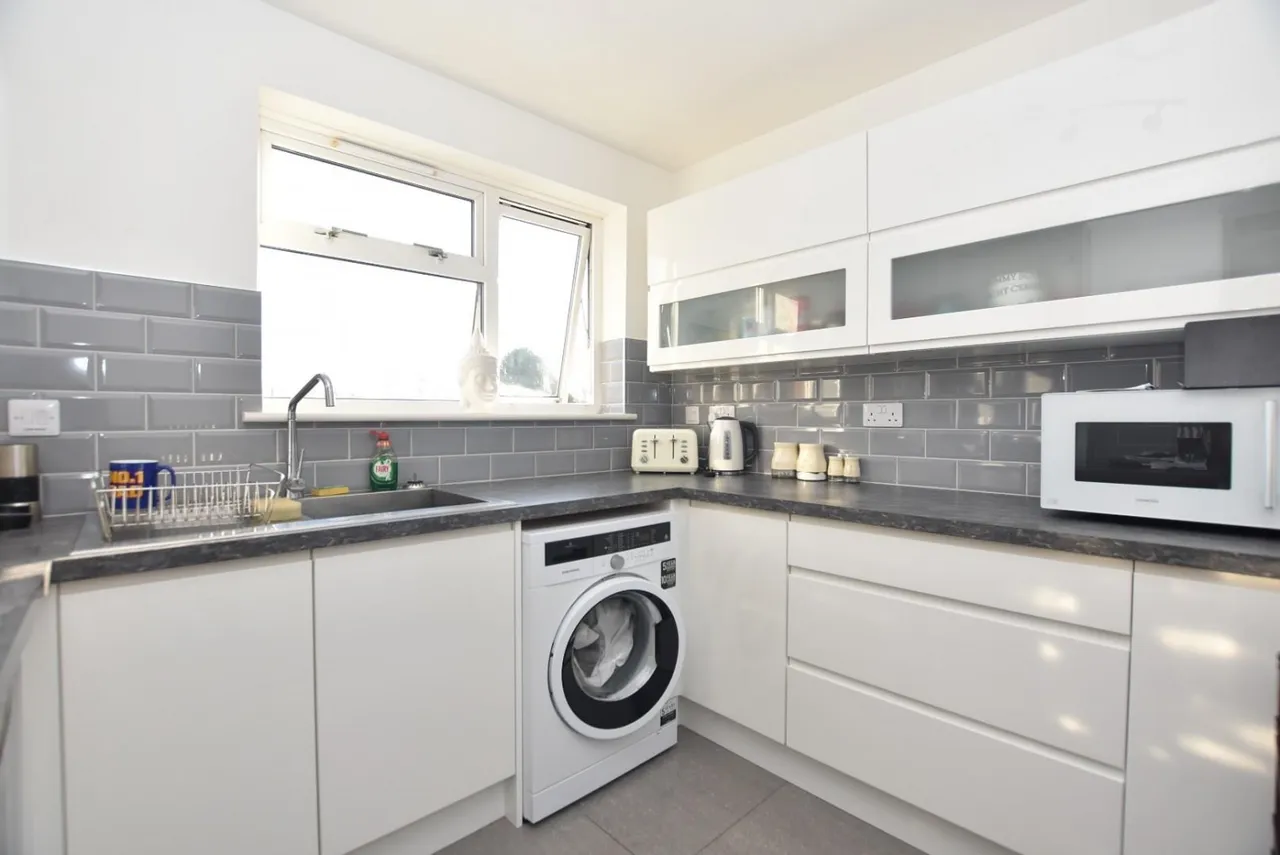 Meynell Close, Brampton, Chesterfield, S40 3BL, photo 4