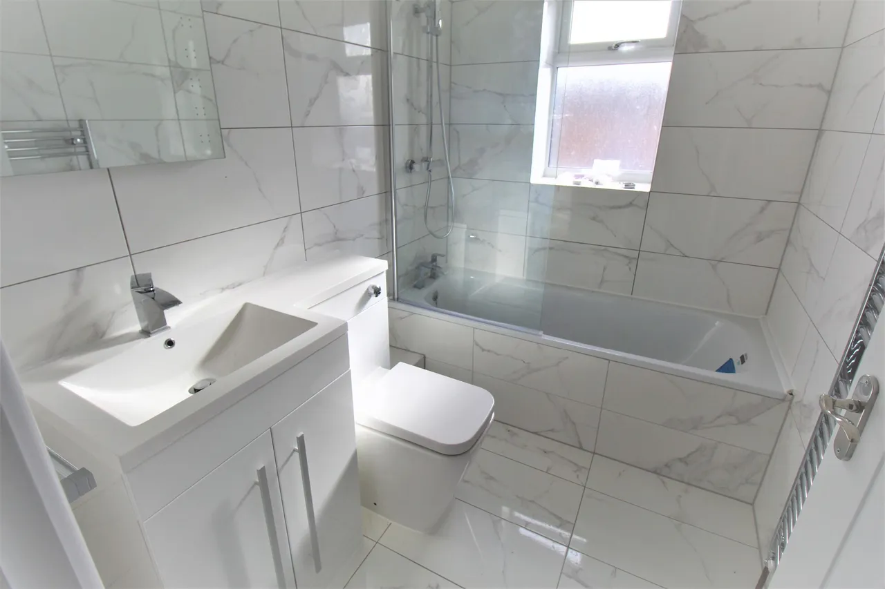 Grays, Essex, RM16 4JR, photo 8