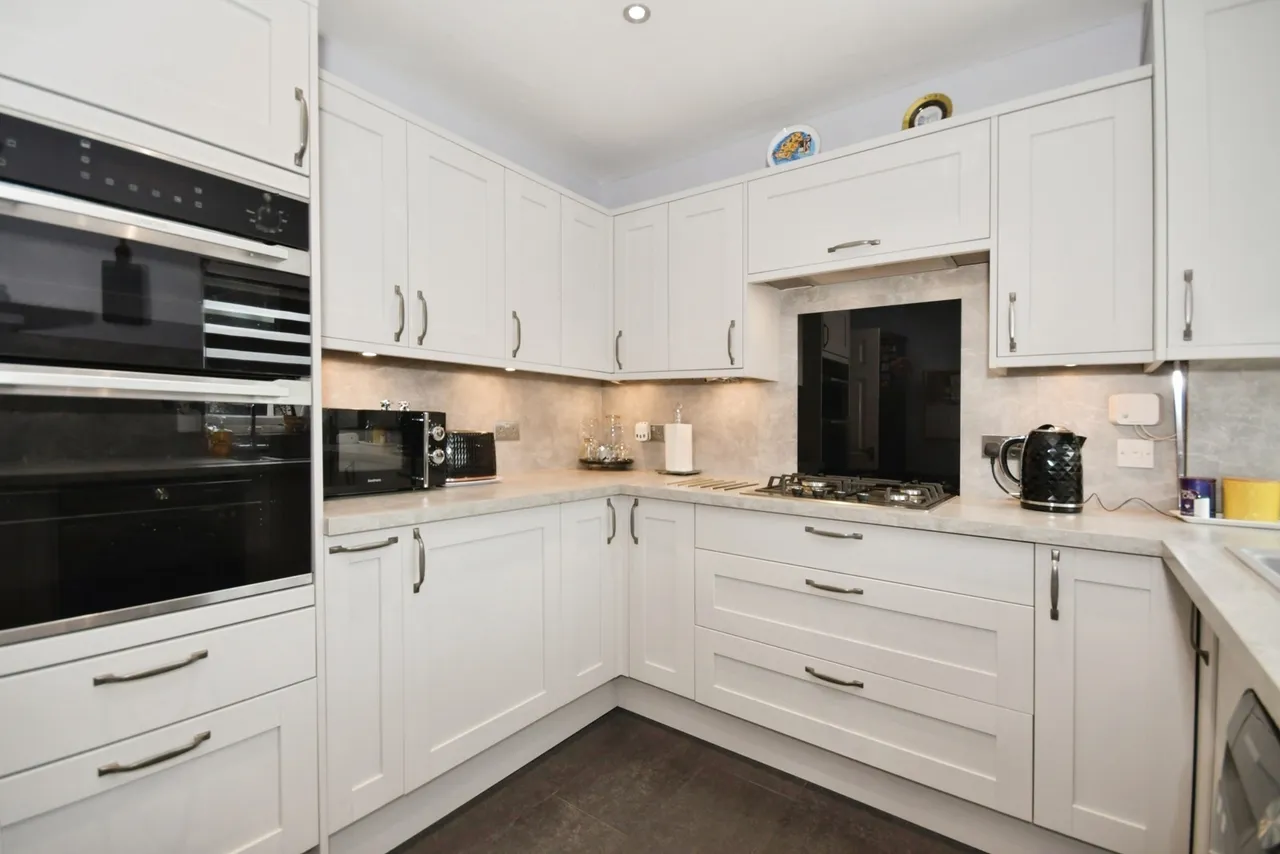 Central Drive, Buxton, Derbyshire, SK17, photo 6