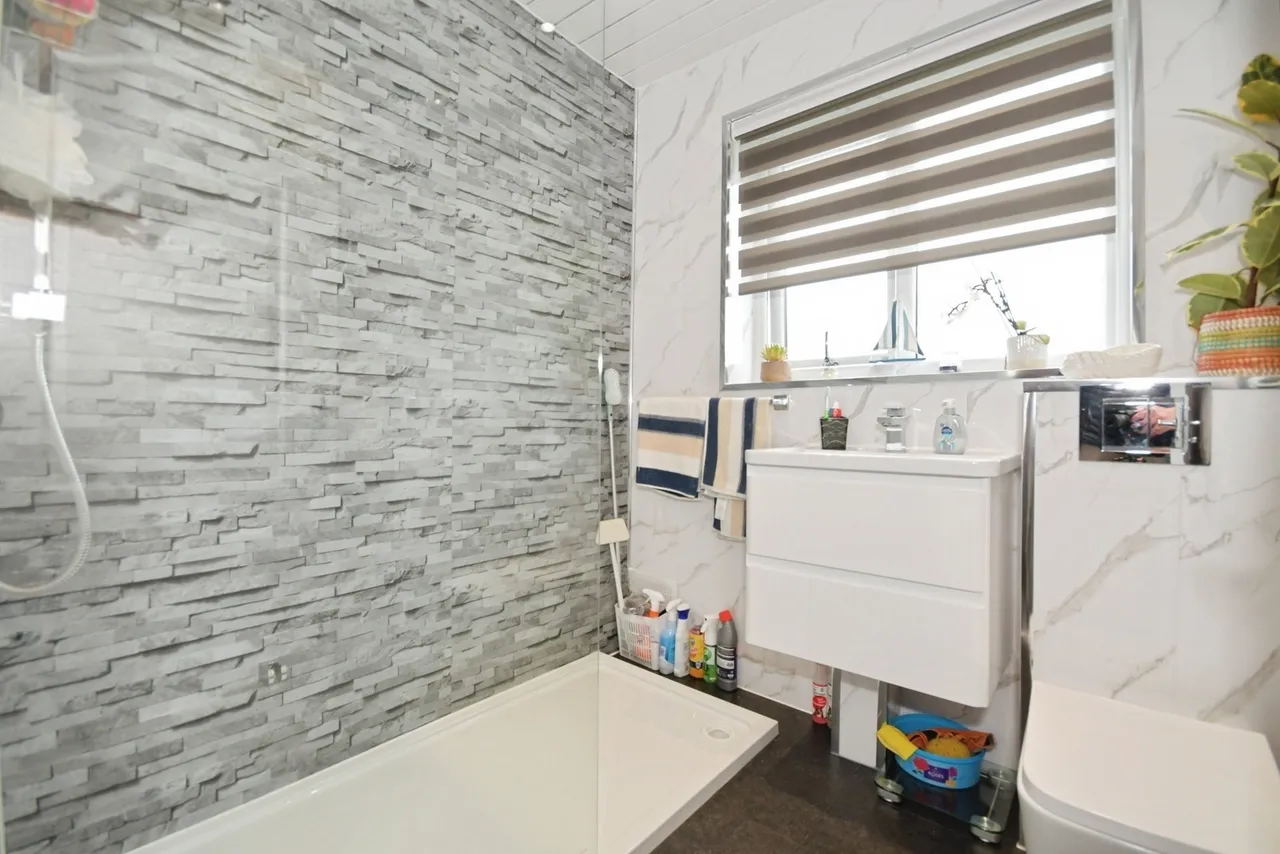 Central Drive, Buxton, Derbyshire, SK17, photo 17