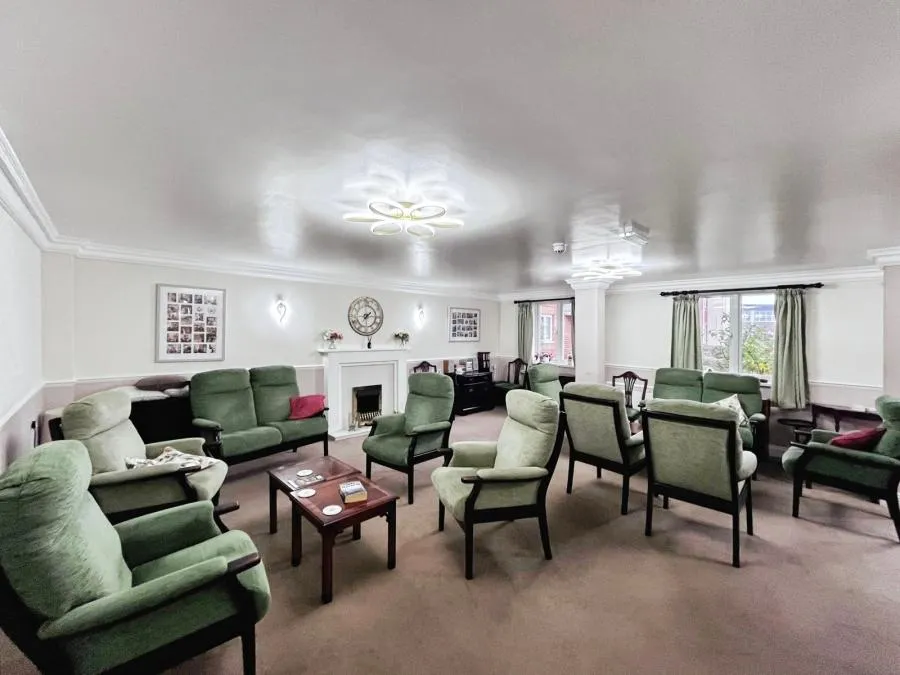 Victoria Road, Farnborough, GU14, photo 7