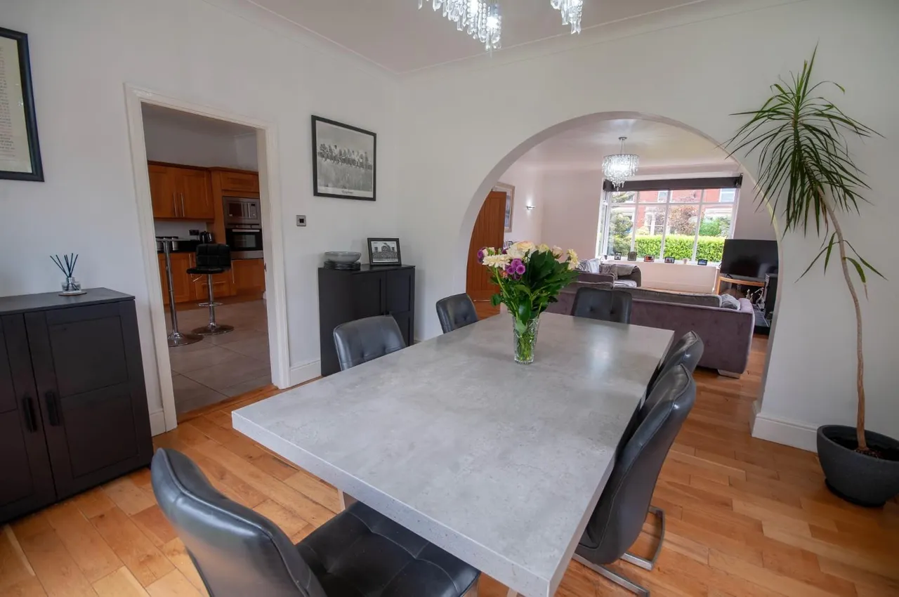 Radcliffe New Road, Whitefield, Manchester, M45 7RP, photo 6