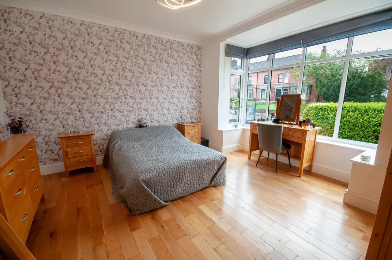 Radcliffe New Road, Whitefield, Manchester, M45 7RP, photo 9