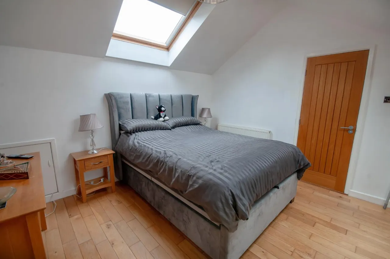 Radcliffe New Road, Whitefield, Manchester, M45 7RP, photo 12