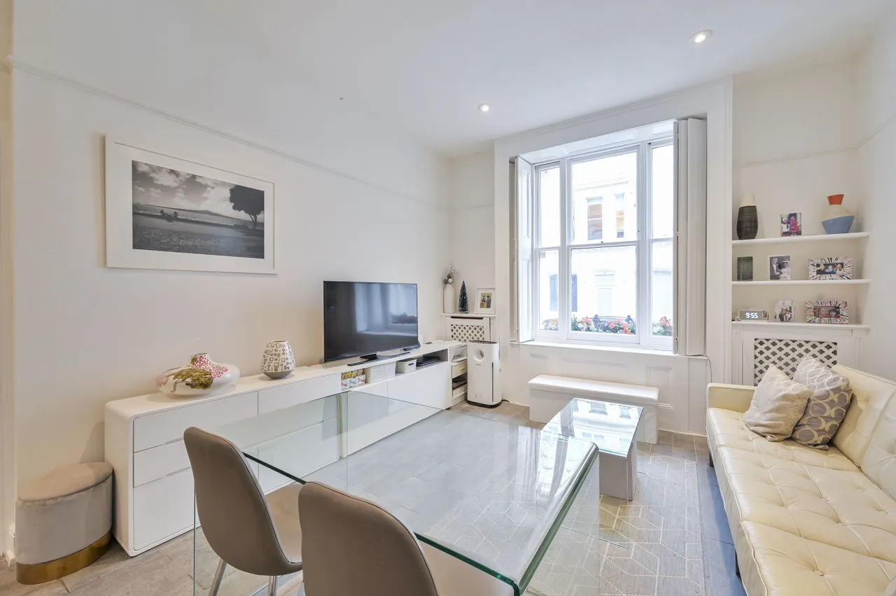Flat 2, 16 Monmouth Road, London, photo 8