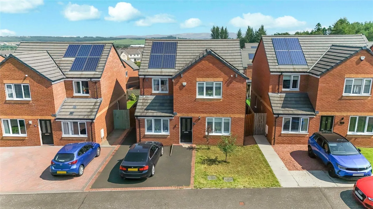 McGregor Crescent, Whitburn, Bathgate, West Lothian, EH47, photo 21