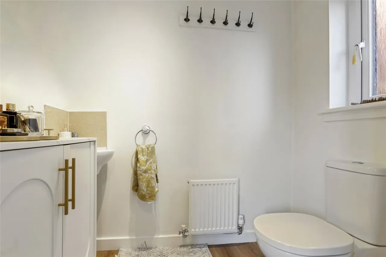 McGregor Crescent, Whitburn, Bathgate, West Lothian, EH47, photo 8